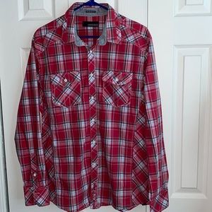 BUCKLE BLACK. STANDARD FIT. MENS BUTTON DOWN. SIZE L